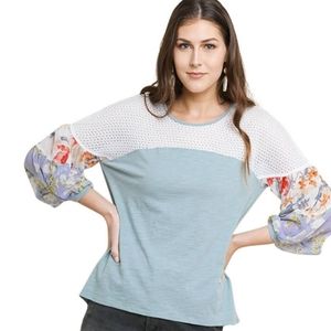 NWT Umgee Floral Mixed Print Puff Sleeve Knit Top Size Small